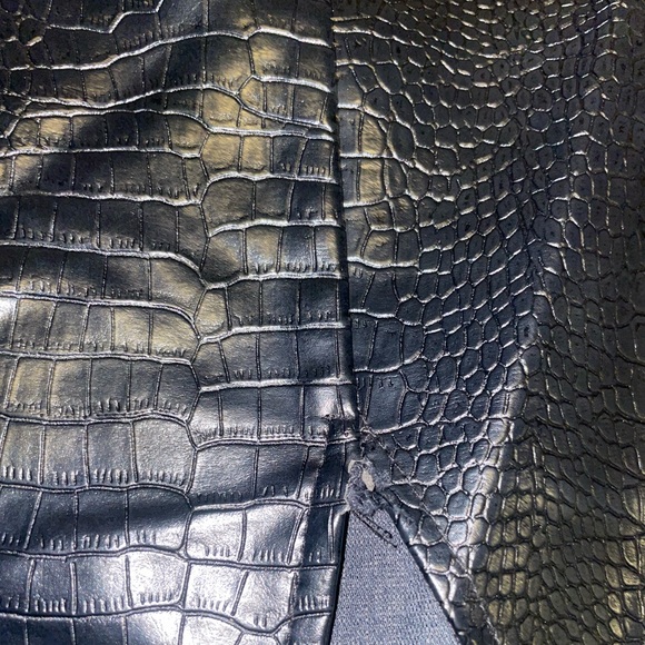 LBD Black faux leather croc high slit mini skirt size small patent - Picture 2 of 3